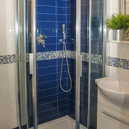 Apartment Blue Capri